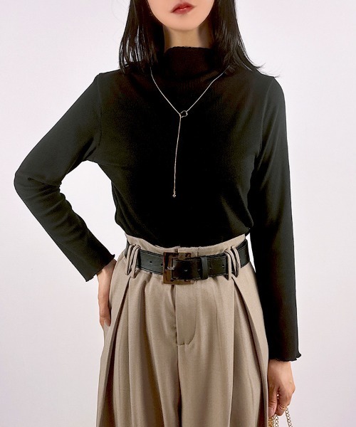 CLOTHY(クロシィ)の「【ふんわり起毛で、冬まで可愛くあったか】ハイネック起毛リブトップス(Tシャツ/カットソー・レディース・ブラック/アイボリー/ブラウン・MEDIUM)」の5枚目の写真