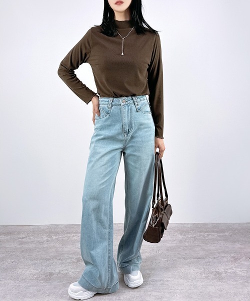 CLOTHY(クロシィ)の「【ふんわり起毛で、冬まで可愛くあったか】ハイネック起毛リブトップス(Tシャツ/カットソー・レディース・ブラック/アイボリー/ブラウン・MEDIUM)」の15枚目の写真