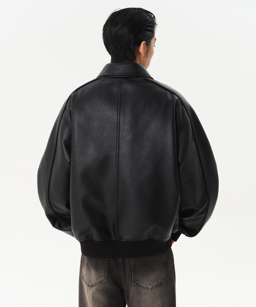 シンセティックレザーオーバーサイズカラー付きジャケット[ブラック
