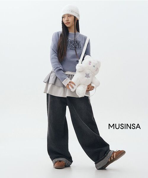 Midnight Move（ミッドナイトムーブ）の「star denim pants (black)（デニムパンツ・レディース・その他・SMALL/MEDIUM）」の4枚目の写真