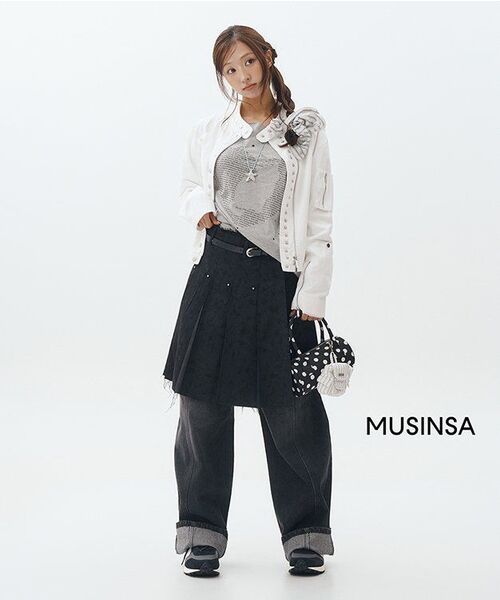 Midnight Move（ミッドナイトムーブ）の「star denim pants (black)（デニムパンツ・レディース・その他・SMALL/MEDIUM）」の5枚目の写真