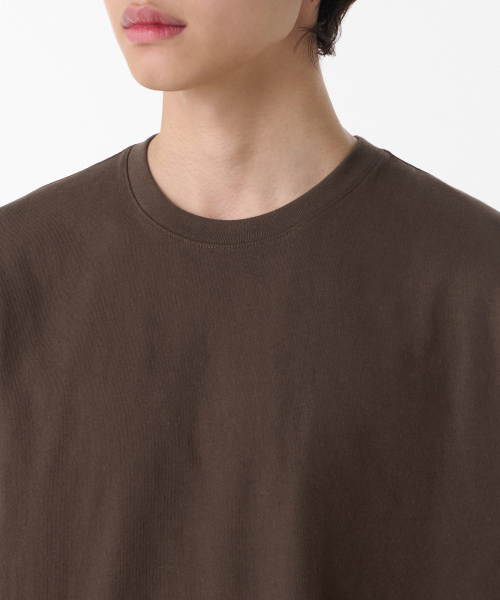 MUSINSA STANDARD（ムシンサスタンダード）の「リラックスドOEクルーネックTシャツ[ブラウン]（Tシャツ/カットソー・メンズ・その他・XX-LARGE/XXX-LARGE/SMALL/MEDIUM/LARGE/X-LARGE）」の3枚目の写真