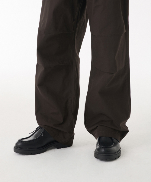 MUSINSA STANDARD（ムシンサスタンダード）の「コットンパラシュートパンツ [ダークブラウン]（その他パンツ・メンズ・その他・33/26/27/28/29/34/32/30/31/36/38）」の8枚目の写真