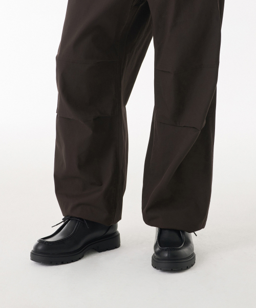 MUSINSA STANDARD（ムシンサスタンダード）の「コットンパラシュートパンツ [ダークブラウン]（その他パンツ・メンズ・その他・33/26/27/28/29/34/32/30/31/36/38）」の9枚目の写真