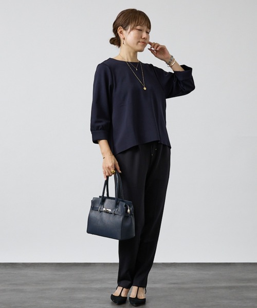 DESIGNWORKS（デザインワークス）の「【セットアップ対応】後ろジップトップス（Tシャツ/カットソー・レディース・アイボリー/ブラック/ベージュ/ネイビー・フリー）」の16枚目の写真