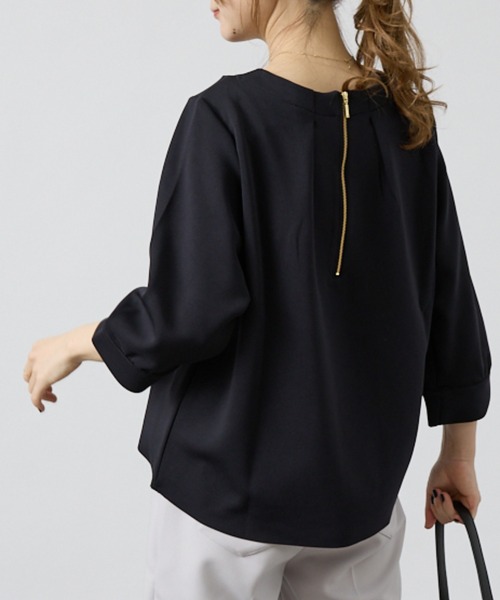 DESIGNWORKS（デザインワークス）の「【セットアップ対応】後ろジップトップス（Tシャツ/カットソー・レディース・アイボリー/ブラック/ベージュ/ネイビー・フリー）」の12枚目の写真