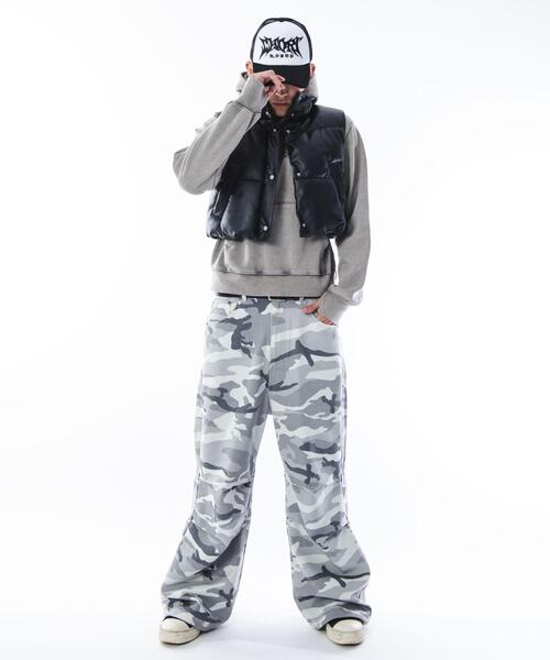 SHORT ROUND(ショートラウンド)の「SHORT ROUND/コンパクトフィットロゴプルパーカー(パーカー・メンズ・グレー/ブラック系その他・MEDIUM/LARGE)」の4枚目の写真