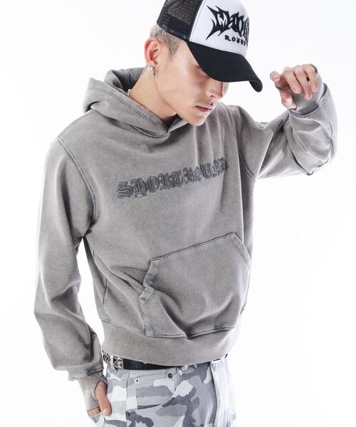 SHORT ROUND(ショートラウンド)の「SHORT ROUND/コンパクトフィットロゴプルパーカー(パーカー・メンズ・グレー/ブラック系その他・MEDIUM/LARGE)」の10枚目の写真