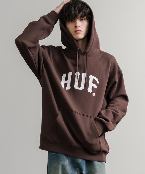 HUF（ハフ）の「HUF ハフ ARCH P/O HOODIE オーバーサイズアーチロゴプリント裏起毛プルオーバーパーカー（パーカー・メンズ・ブラウン/ブラック/ライラック・M/L/XL）」の2枚目の写真