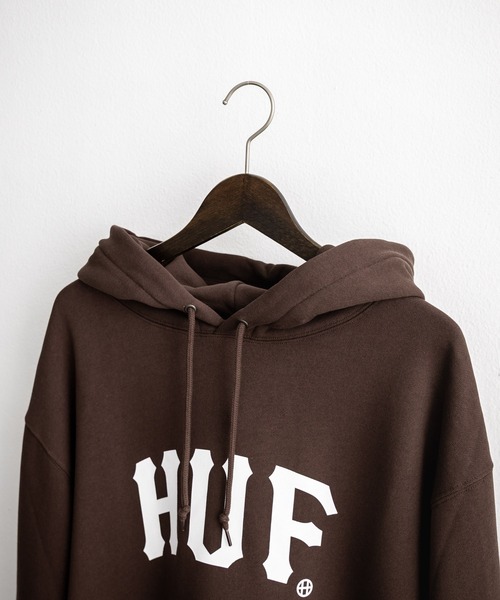 HUF（ハフ）の「HUF ハフ ARCH P/O HOODIE オーバーサイズアーチロゴプリント裏起毛プルオーバーパーカー（パーカー・メンズ・ブラウン/ブラック/ライラック・M/L/XL）」の18枚目の写真