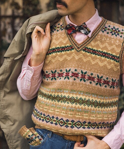 BEAMS PLUS(ビームスプラス)の「【別注】Jamieson’s / Fairsile V-Neck Knit Vest(ニット/セーター・メンズ・オリーブ/カーキ/ブラウン・XL(42)/XXL(44)/M(38)/L(40))」の3枚目の写真