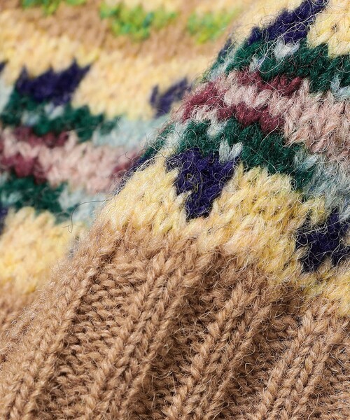 BEAMS PLUS(ビームスプラス)の「【別注】Jamieson’s / Fairsile V-Neck Knit Vest(ニット/セーター・メンズ・オリーブ/カーキ/ブラウン・XL(42)/XXL(44)/M(38)/L(40))」の9枚目の写真