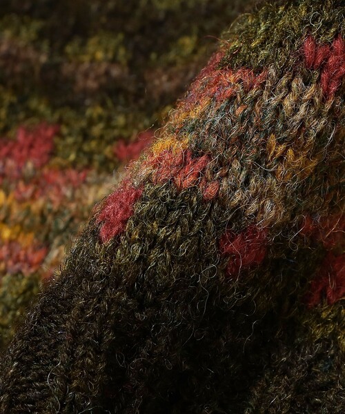 BEAMS PLUS(ビームスプラス)の「【別注】Jamieson’s / Fairsile V-Neck Knit Vest(ニット/セーター・メンズ・オリーブ/カーキ/ブラウン・XL(42)/XXL(44)/M(38)/L(40))」の15枚目の写真