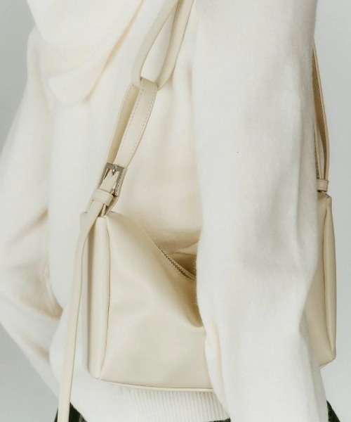 Knuth Marf（クヌースマーフ）の「Knuth Marf ring-handle bag（トートバッグ・レディース・ブラック/オフホワイト・FREE）」の13枚目の写真