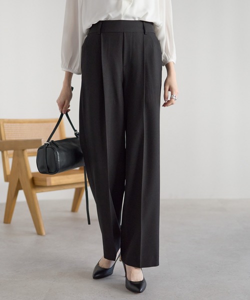 RIRIYANO(リリヤーノ)の「<洗える>単品ストレッチシャンブレーストレートパンツ(スーツパンツ・レディース・チャコールグレー/ブラック・11号/9号/13号/7号/19号/17号/15号)」の3枚目の写真