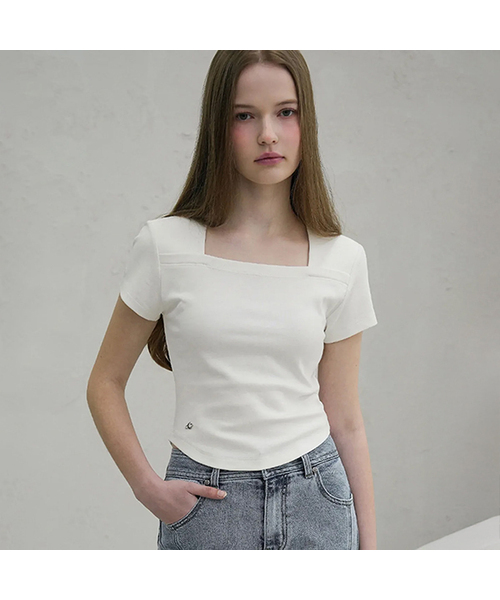Vivacious(ビバシャス)の「Renee Square Neck Slim T-Shirt - 5COL(Tシャツ/カットソー・レディース・ブラック/アイボリー/グレー/チャコール/スカイブルー・MEDIUM/SMALL)」の2枚目の写真