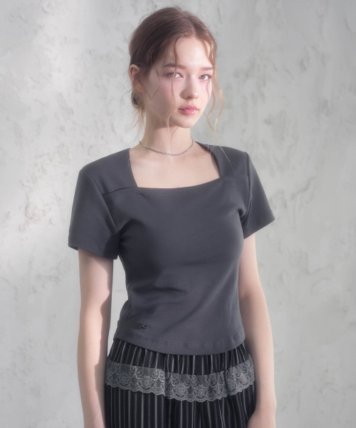 Vivacious(ビバシャス)の「Renee Square Neck Slim T-Shirt - 5COL(Tシャツ/カットソー・レディース・ブラック/アイボリー/グレー/チャコール/スカイブルー・MEDIUM/SMALL)」の8枚目の写真