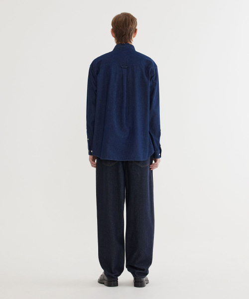 COVERNAT(カバーナット)の「Cロゴデニムシャツインディゴ(シャツ/ブラウス・レディース・その他・SMALL/X-LARGE/MEDIUM/LARGE)」の6枚目の写真