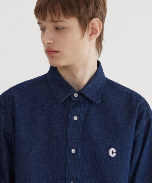 COVERNAT(カバーナット)の「Cロゴデニムシャツインディゴ(シャツ/ブラウス・レディース・その他・SMALL/X-LARGE/MEDIUM/LARGE)」の8枚目の写真