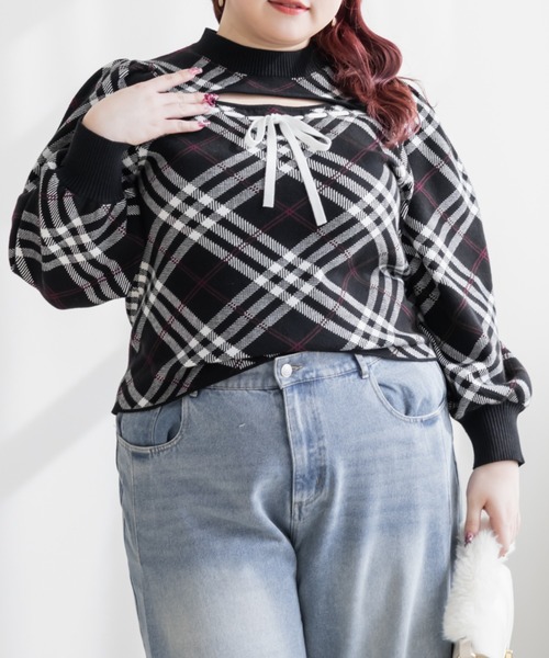 CLETTE(クレット)の「CLETTEオリジナルリボン使いチェック柄ニット(ニット/セーター・レディース・ブラック・4L/3L/LL)」の2枚目の写真