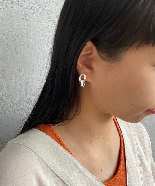 PHILIPPE AUDIBERT（フィリップ オーディベール）の「[PHILIPPE AUDIBERT/フィリップ オーディベール] BO KARA SIMPLE LAITON ピアス（ピアス（両耳用）・レディース・シルバー・ONE SIZE）」の15枚目の写真