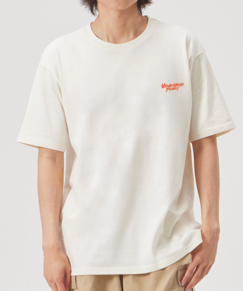 BY.L(バイエル)の「コンツアーグラフィティロゴ半袖Tシャツクリーム(Tシャツ/カットソー・メンズ・その他・MEDIUM/LARGE/X-LARGE)」の3枚目の写真