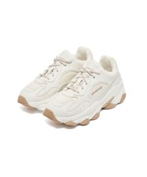 GRIMPER（グリンパー）の「プレッツェルクリーム（スニーカー）」