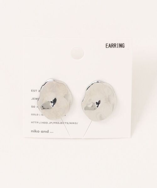 niko and...（ニコアンド）の「メタル変形イヤリング（イヤリング・レディース・イエロー/グレー・0）」の5枚目の写真