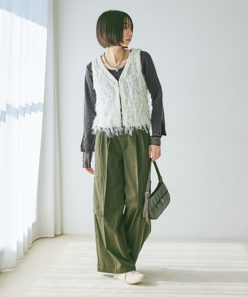 PAGEBOY(ページボーイ)の「ループアミベスト(ベスト・レディース・ブラック/グレー/オフホワイト・FREE)」の8枚目の写真