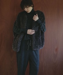 ETRE TOKYO（エトレトウキョウ）の「パイピングミリタリーポンチョ