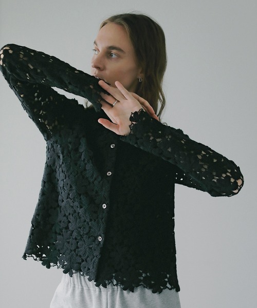 MANOF（マノフ）の「COTTON LACE SHORT SHIRT（シャツ/ブラウス・レディース・ブラック/ホワイト・M/S）」の17枚目の写真