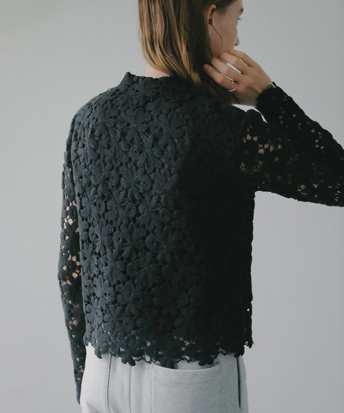 MANOF（マノフ）の「COTTON LACE SHORT SHIRT（シャツ/ブラウス・レディース・ブラック/ホワイト・M/S）」の22枚目の写真