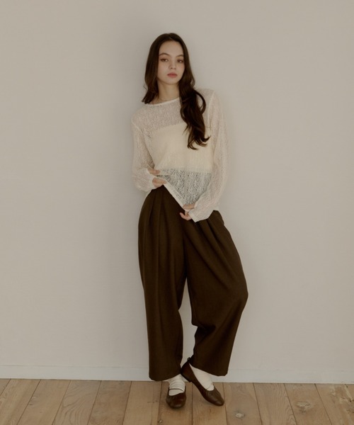 OLUN(オルン)の「gather flat shoes/ギャザーフラットシューズ(パンプス・レディース・ブラック/アイボリー/ブラウン・LL/LARGE/MEDIUM/SMALL)」の16枚目の写真