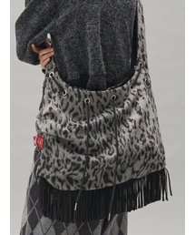 SOMSOC（ソムソック）の「VIAN FRINGE CONTRAST BAG_LEOPARD（メッセンジャーバッグ）」
