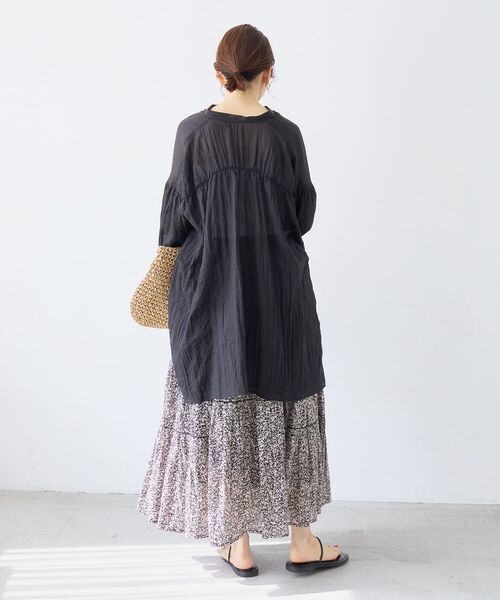 le.coeur blanc（ルクールブラン）の「Fanaka別注フラワー柄スカート（スカート・レディース・ブラック系その他・38）」の15枚目の写真