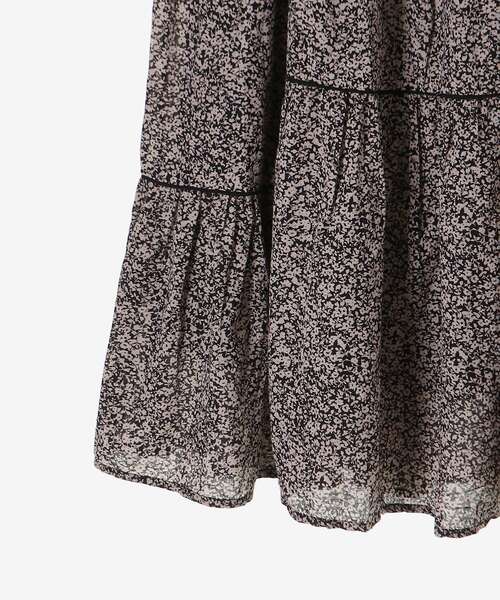 le.coeur blanc（ルクールブラン）の「Fanaka別注フラワー柄スカート（スカート・レディース・ブラック系その他・38）」の20枚目の写真