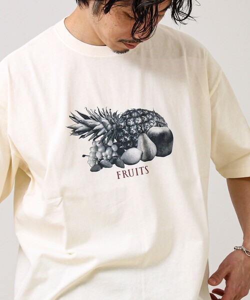 GLOSTER(グロスター)の「【モノトーン果実図鑑】フルーツプリントTシャツ(Tシャツ/カットソー・メンズ・ホワイト系その他4/ホワイト系その他2/ホワイト系その他3/ホワイト系その他・L/M/S)」の4枚目の写真