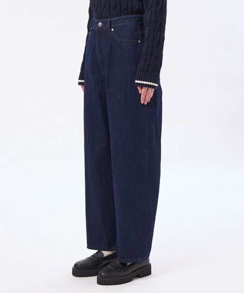 MACKINTOSH PHILOSOPHY（ﾏｯｷﾝﾄｯｼｭ ﾌｨﾛｿﾌｨｰ）の「カーブストレートデニムパンツ（デニムパンツ・レディース・ダークネイビー・36/38/40）」の5枚目の写真
