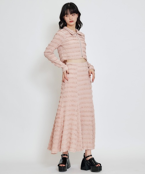 REDYAZEL(レディアゼル)の「ミニフリルZIPブラウス×ミニフリルフレアロングスカートセットアップ(セットアップ・レディース・ブラック/オフホワイト/ピンク・FREE)」の7枚目の写真