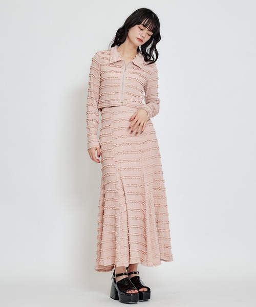 REDYAZEL(レディアゼル)の「ミニフリルZIPブラウス×ミニフリルフレアロングスカートセットアップ(セットアップ・レディース・ブラック/オフホワイト/ピンク・FREE)」の9枚目の写真