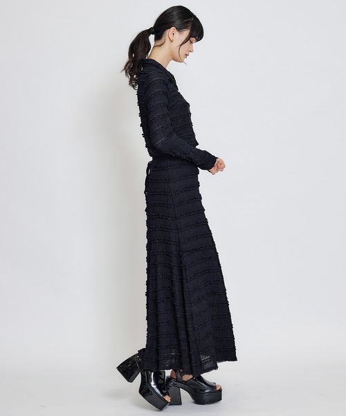 REDYAZEL(レディアゼル)の「ミニフリルZIPブラウス×ミニフリルフレアロングスカートセットアップ(セットアップ・レディース・ブラック/オフホワイト/ピンク・FREE)」の20枚目の写真