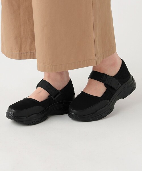 BEAMS HEART(ビームスハート)の「ベルト切り替え スニーカー 26SS(スニーカー・レディース・グレー/ブラック・MEDIUM/SMALL/LARGE)」の2枚目の写真