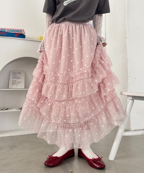 SOLLON.(ソルロン)の「チェックフラワーフリルチュールロングスカート(スカート・レディース・ブラック/レッド/ブラウン/ピンク/ライトグリーン/ブルー・FREE)」の6枚目の写真