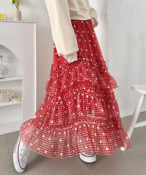 SOLLON.(ソルロン)の「チェックフラワーフリルチュールロングスカート(スカート・レディース・ブラック/レッド/ブラウン/ピンク/ライトグリーン/ブルー・FREE)」の15枚目の写真