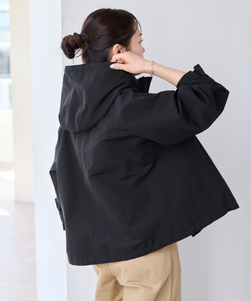 U by SPICK&SPAN（ユーバイスピックアンドスパン）の「コットン/ナイロングログランフレアブルゾン（マウンテンパーカー・レディース・モカ/ベージュ/ブラック・36/38）」の21枚目の写真