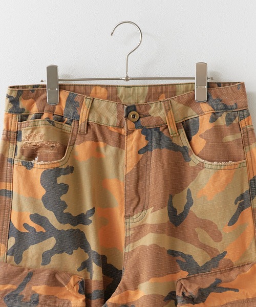 Theater code(シアターコード)の「Duck Pattern Distressed Ripstop Wide Cargo Pants / カモ柄 ダメージ加工リップストップ ワイドカーゴパンツ 2026年春夏(カーゴパンツ・メンズ・ブラウン・M/L)」の8枚目の写真