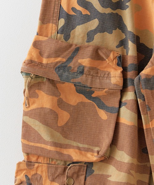 Theater code(シアターコード)の「Duck Pattern Distressed Ripstop Wide Cargo Pants / カモ柄 ダメージ加工リップストップ ワイドカーゴパンツ 2026年春夏(カーゴパンツ・メンズ・ブラウン・M/L)」の6枚目の写真