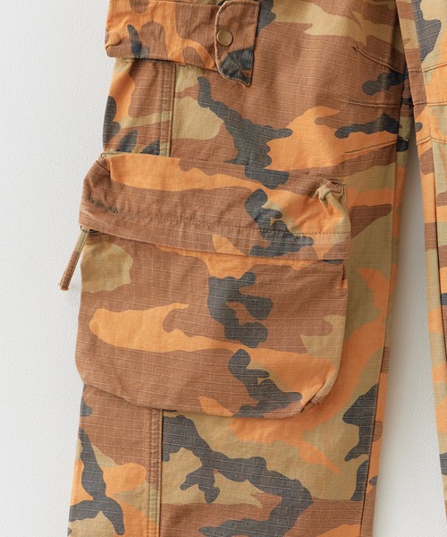 Theater code(シアターコード)の「Duck Pattern Distressed Ripstop Wide Cargo Pants / カモ柄 ダメージ加工リップストップ ワイドカーゴパンツ 2026年春夏(カーゴパンツ・メンズ・ブラウン・M/L)」の5枚目の写真