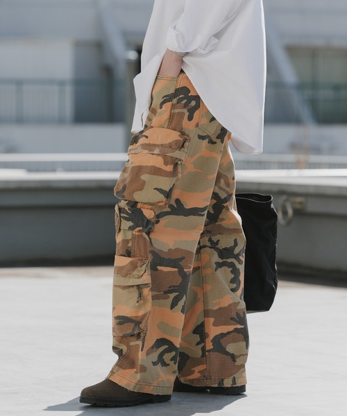 Theater code(シアターコード)の「Duck Pattern Distressed Ripstop Wide Cargo Pants / カモ柄 ダメージ加工リップストップ ワイドカーゴパンツ 2026年春夏(カーゴパンツ・メンズ・ブラウン・M/L)」の19枚目の写真