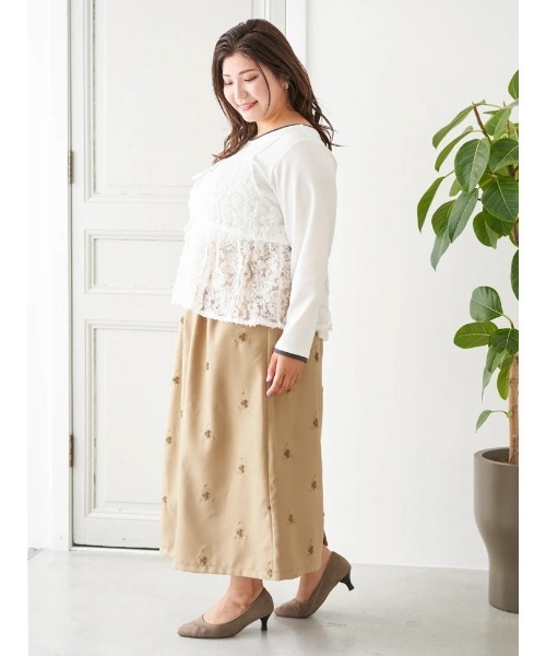 Re-J&SUPURE(リジェイアンドスプル)の「【大きいサイズ】【Sasaki Mikiコラボ】フラワー刺繍ナロースカート(スカート・レディース・ベージュ/ブラック・XXXX-LARGE/XXX-LARGE/XX-LARGE)」の10枚目の写真
